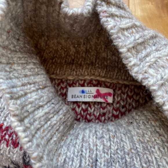 LL Bean Fair Isle Sweater - Picture 6 of 8